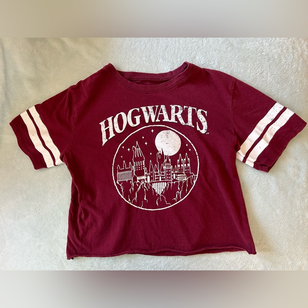 Hogwarts Cropped Tee